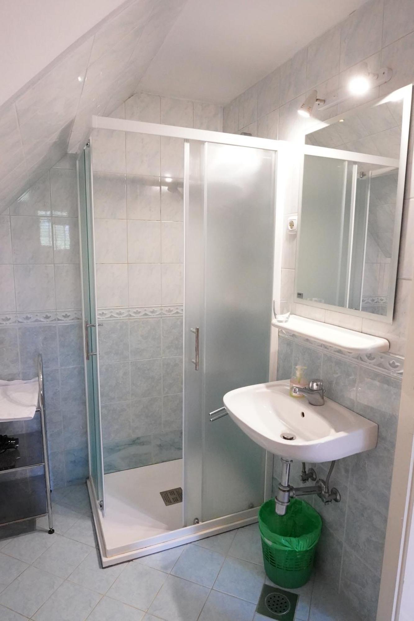 Sobe In Apartmaji Pri Ukcu Бохинь Экстерьер фото