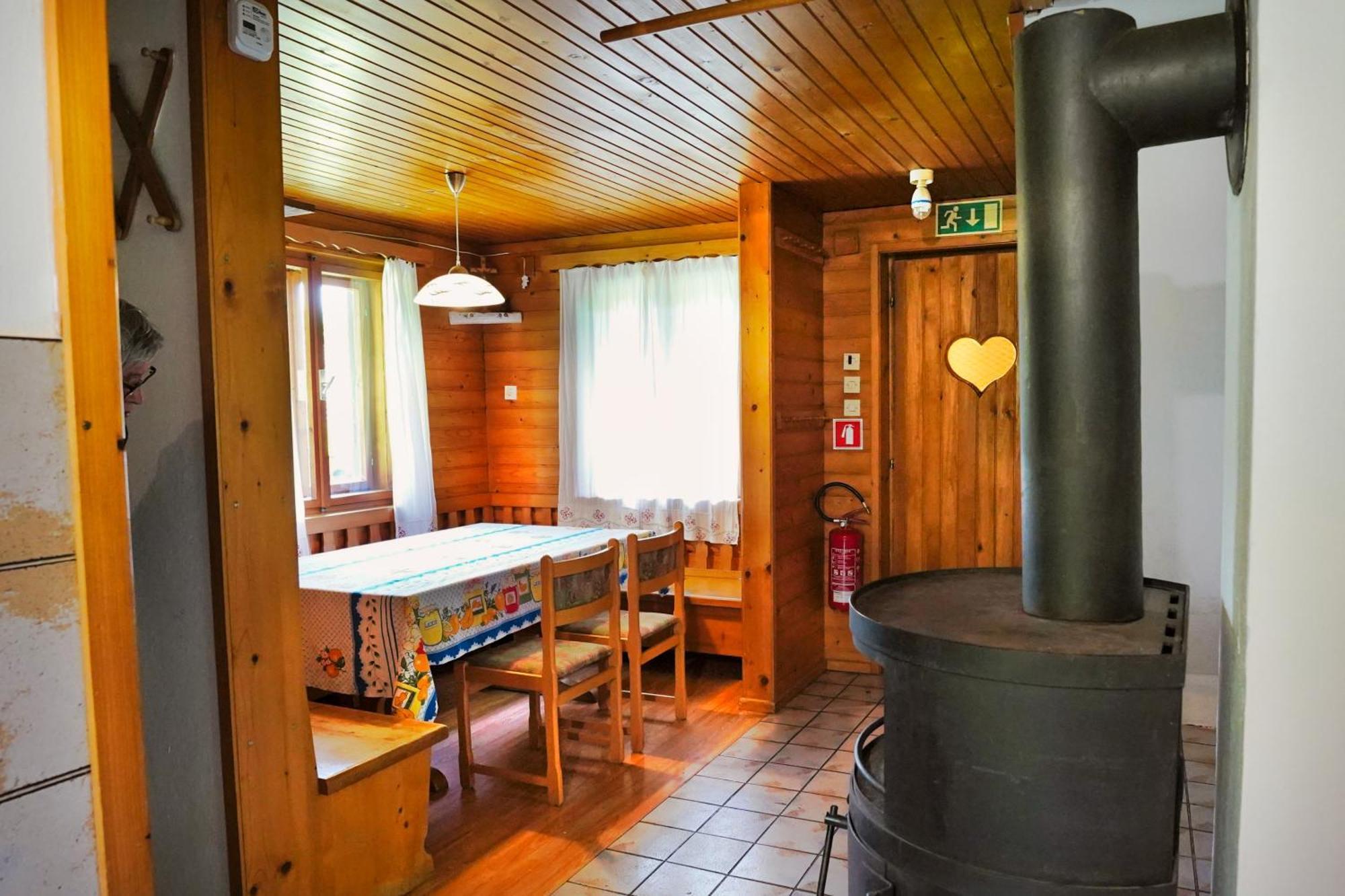 Sobe In Apartmaji Pri Ukcu Бохинь Экстерьер фото